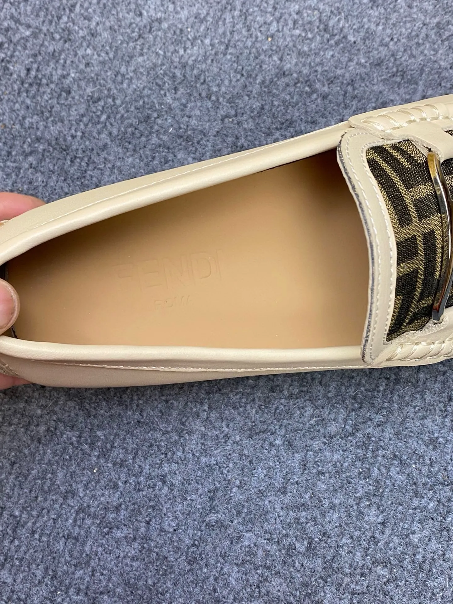 Men's Men's Shoes Men's Men's Shoes 💰700FENDI Fendi Men's Shoes are breathable and comfortable. Original development. Counters copy one to one. Imported cowhide. Niuri. 38 to 44. (can be ordered at 45.46. No returns or exchanges)